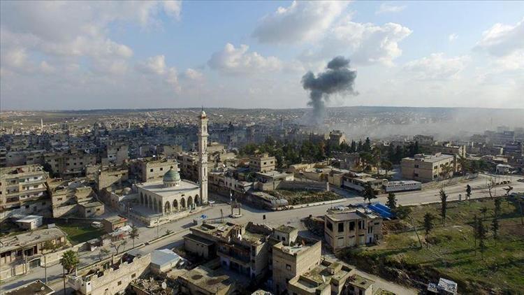 AA duyurdu: Rejim güçleri İdlibin en büyük ilçesini ele geçirdi