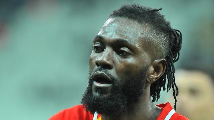 Emmanuel Adebayorun yeni takımı belli oluyor Son dakika transfer haberleri
