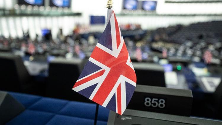 Brexit sonrası yüzbinlerce AB vatandaşı kaçak sayılabilir