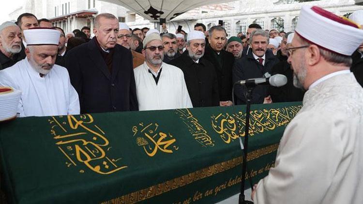 Cumhurbaşkanı Erdoğan, Ahmet Vanlıoğlunun cenaze törenine katıldı