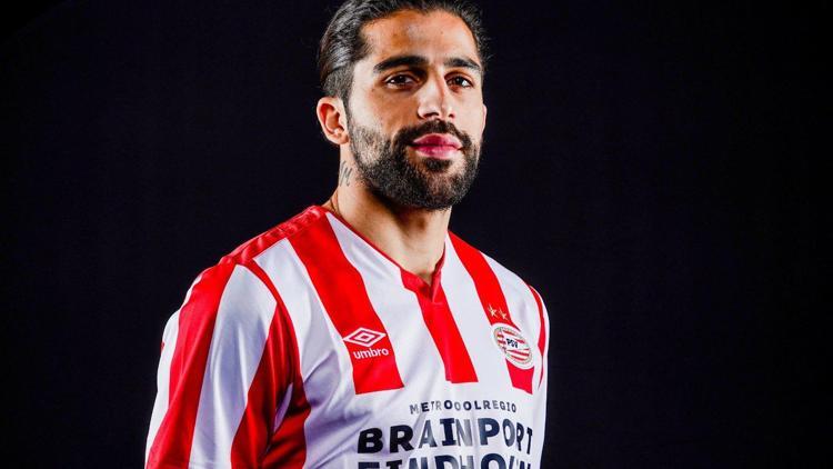 Son Dakika | Fenerbahçenin ilgilendiği Ricardo Rodriguez imzayı attı | Transfer Haberleri