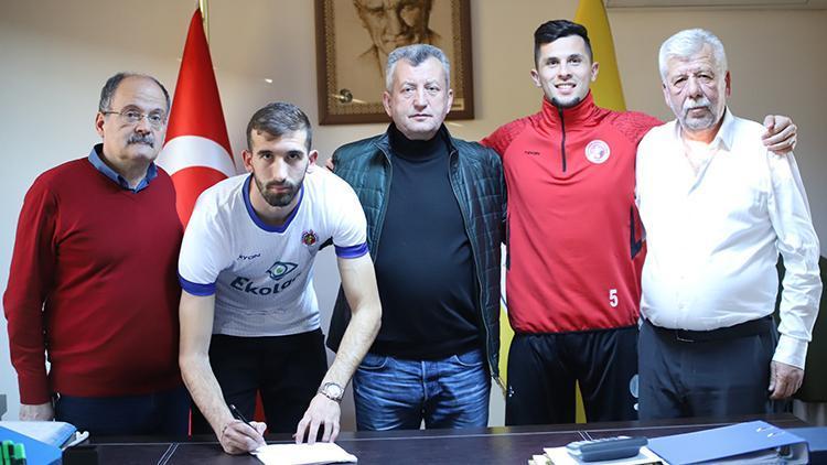 Ekol Göz Menemenspor, Arnavut futbolcu Domgjoniyi kadrosuna kattı | Transfer Haberleri