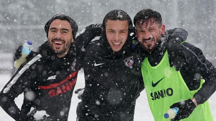 Gaziantep FK, lider Sivassporu ağırlayacak 3 yeni transfer görev bekliyor...