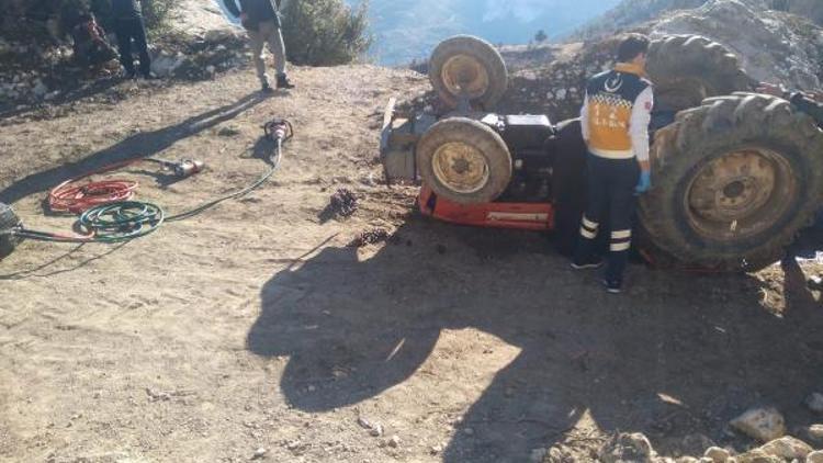 Kullandığı traktörün altında kalan 16 yaşındaki Ahmet öldü