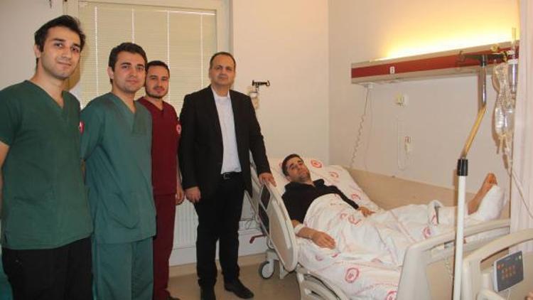 Elazığdaki depremde göçük altında kalan Mücahit, Ispartada ameliyat edildi