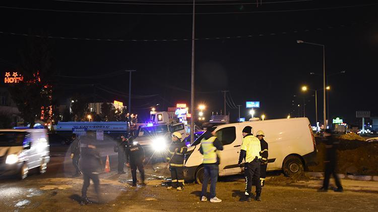 Nusaybinde bankaya ait para yüklü minibüs kaza yaptı: 1 yaralı