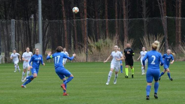 Rusya U17 Kadın Milli Futbol Takımı, Slovenyayı 2 - 1 yendi