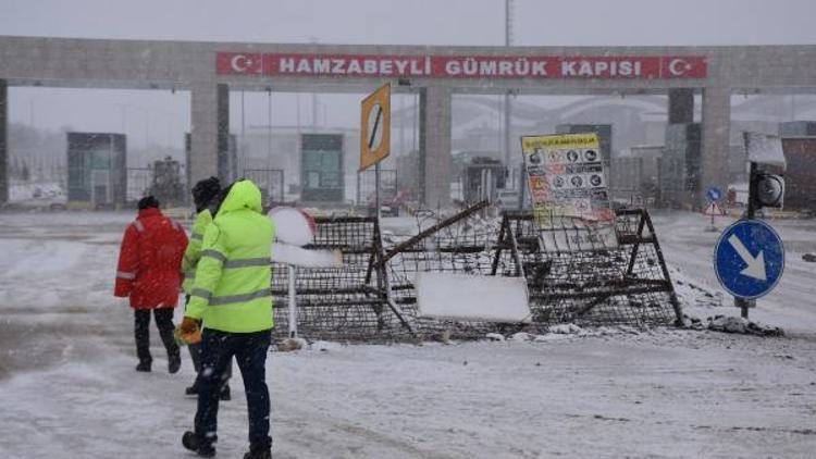 Kar Edirneden giriş yaptı