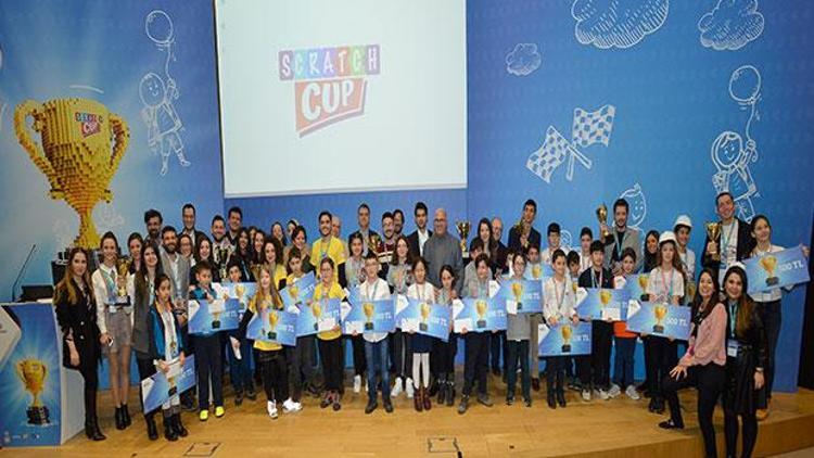 Minik Eller Scratch Cup 2020’de Benim Şehrim ile kendi şehirlerini tasarladı