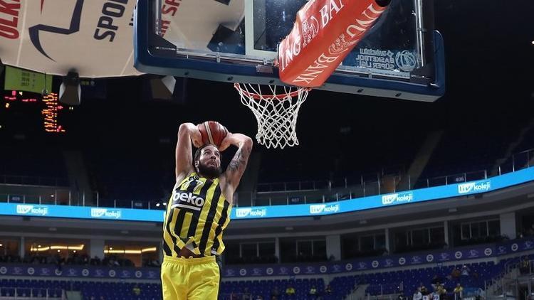 Fenerbahçe Bekolu Lauvergnenin annesi vefat etti