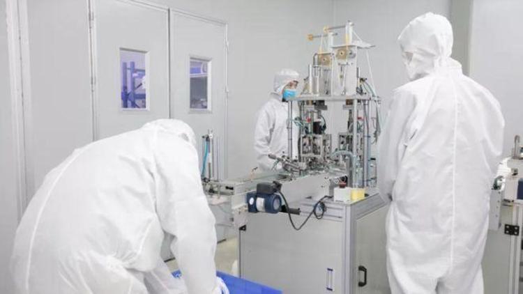 Foxconn, salgın sonrası Çinde maske üretimine başlayacak
