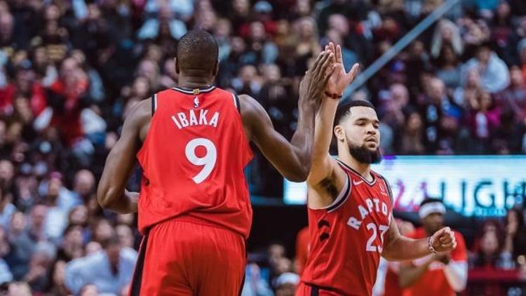 NBAde Toronto Raptorsun galibiyet serisi 14 maça çıktı