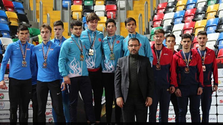 Genç atletler Balkan şampiyonu oldu