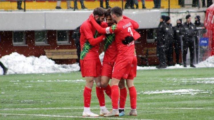 Karşıyakade hedef 3’te 3 yapmak Rakip Fatsa Belediyespor...