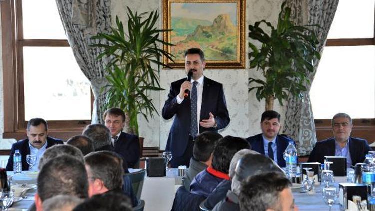 Başkan Eroğlu, belediye personeliyle bir araya geldi