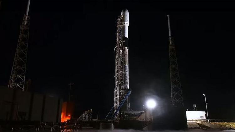 SpaceX yörüngeye 60 internet uydusu daha gönderdi