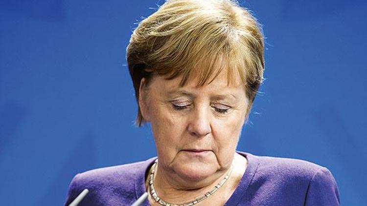Merkel’e isyan sesleri