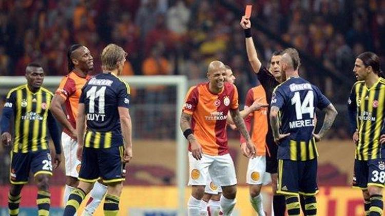 Son 52 Fenerbahçe - Galatasaray derbisinde 40 kırmızı kart çıktı