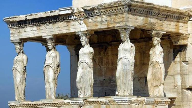 İngiltere, Parthenon heykellerini Yunanistana vermemekte kararlı