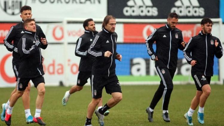 Beşiktaş, Trabzonspor hazırlıklarını iki eksikle sürdürdü