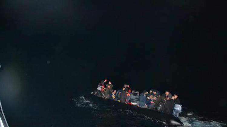 Çanakkalede 54 kaçak göçmen yakalandı