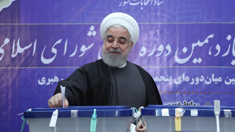 Son dakika haberler: İran bugün sandık başında... Cumhurbaşkanı Ruhani oyunu kullandı