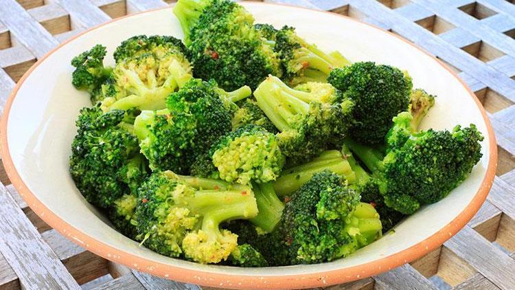 Limonlu brokoli salatası tarifi