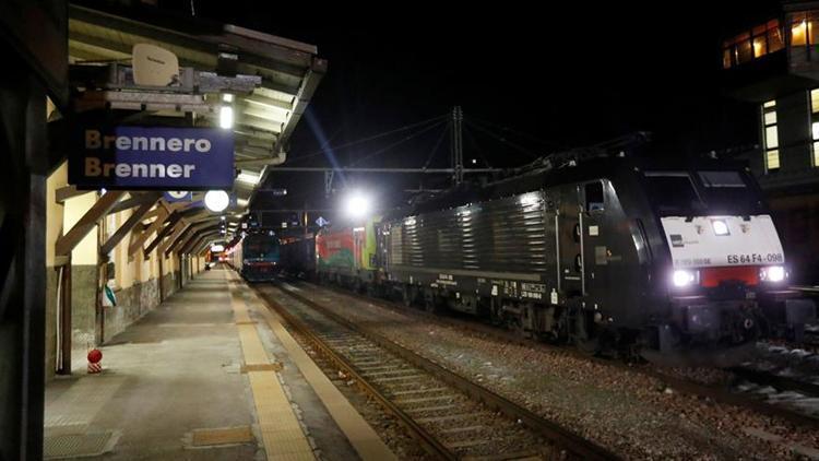 Avusturya, Kovid-19 salgını nedeniyle İtalyadan tren seferlerini durdurdu