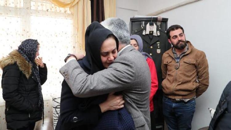 Vali Doğandan İdlib şehidinin ailesine taziye ziyareti