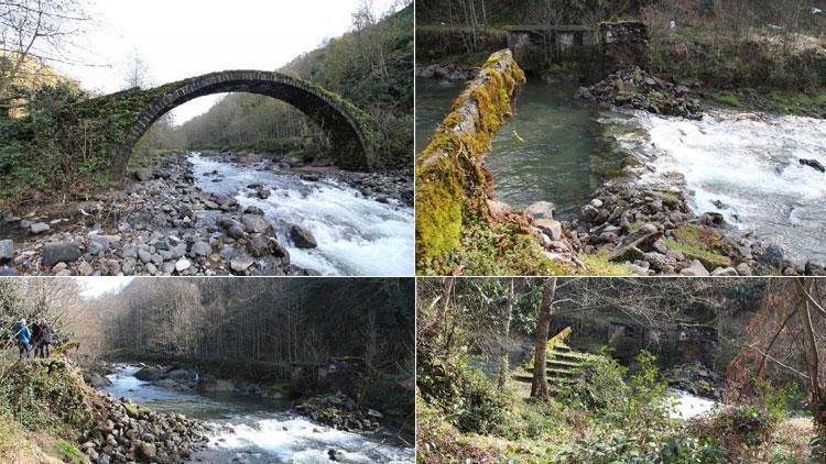 Rizede tarihi kemer köprü aniden çöktü