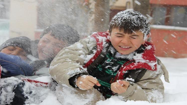 Otlukbeli’de kar tatili