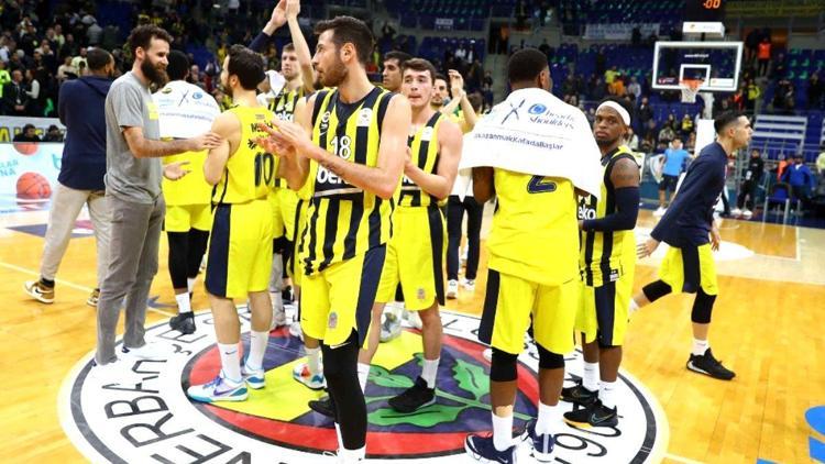Fenerbahçe - Galatasaray derbisi salona taşınıyor