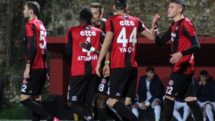 Karagümrük evinde Eskişehiri iki golle geçti