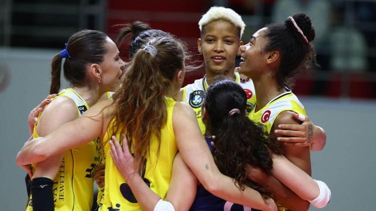 Fenerbahçe Opet 3 evinde rahat kazandı