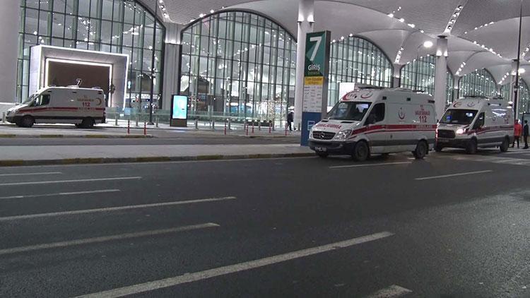 İstanbul Havalimanında umreden gelen yolcular sağlık taramasından geçirildi