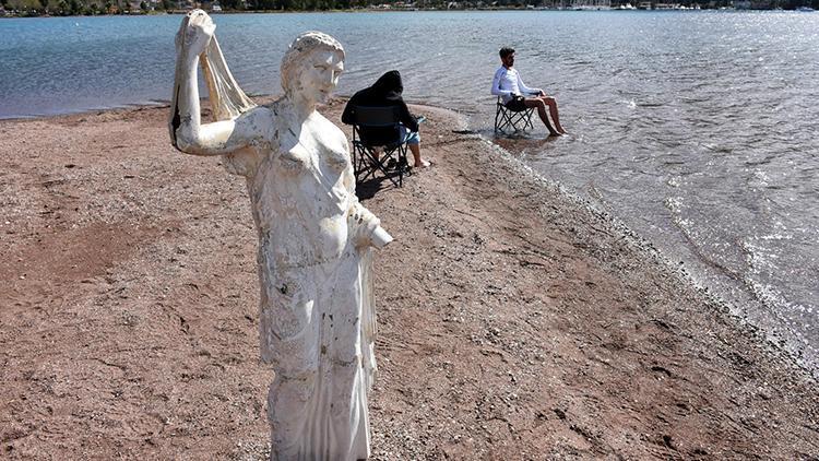 Prenses heykelinin bakımsız hali yürek burkuyor