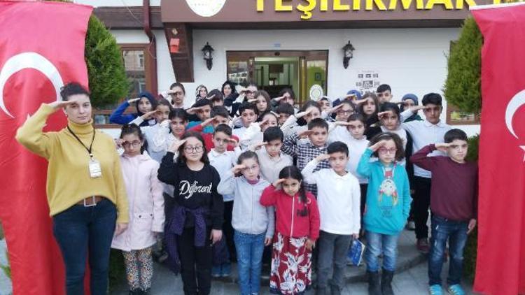 Minik öğrencilerinden Mehmetçike selam ve dua