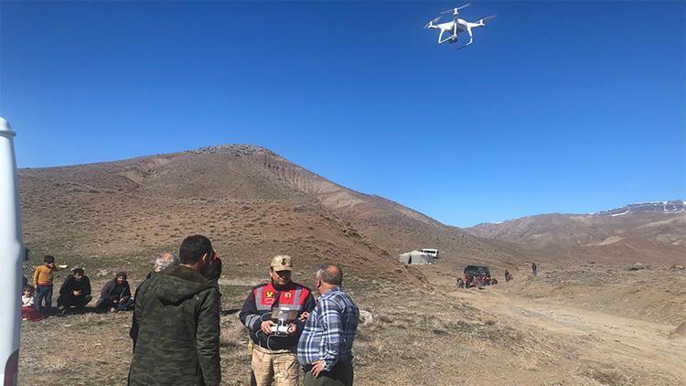 Kars’ta jandarma kaçak avcıları drone ile yakaladı