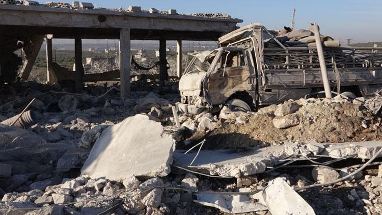 Son dakika haberler... Rus uçakları İdlibde sivilleri vurdu: 16 ölü