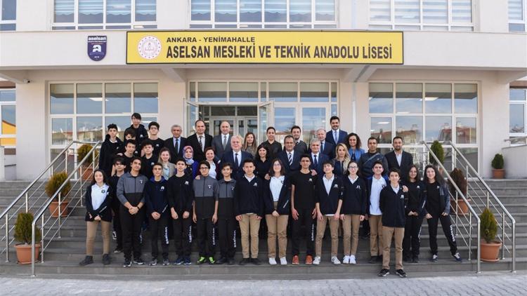 Mahmut Özer: ASELSAN lisesi rol model olacak