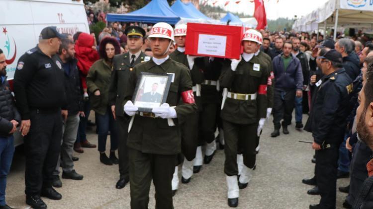 Şehit Uzman Onbaşı Armağan Akmanın cenazesi, Denizliye getirildi