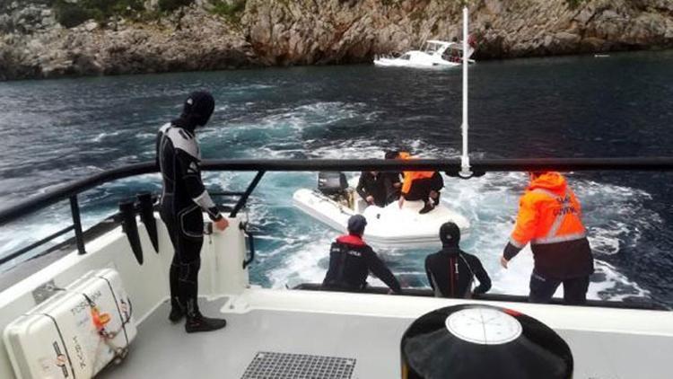 Marmariste su alan teknedeki 3 kişi kurtarıldı