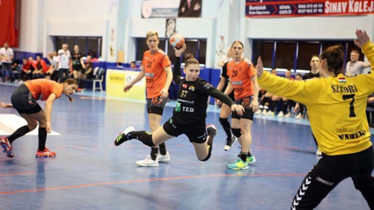 Kastamonu Belediyespor, EHF Kupası çeyrek final maçı için Macaristana gitti