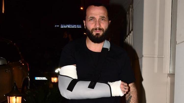 Berkay halı sahada kolunu kırdı: Futboldan vazgeçmem