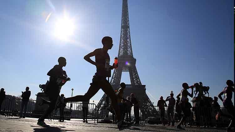 Pariste maratonlara koronavirüs engeli