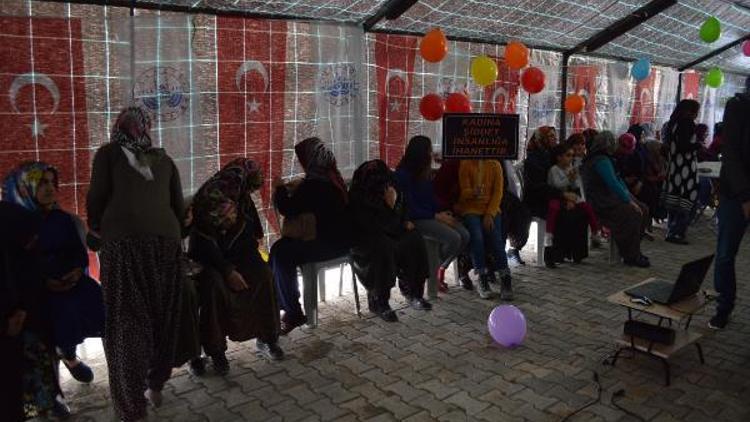 Elazığdaki depremzede kadınlara 8 Mart etkinliği