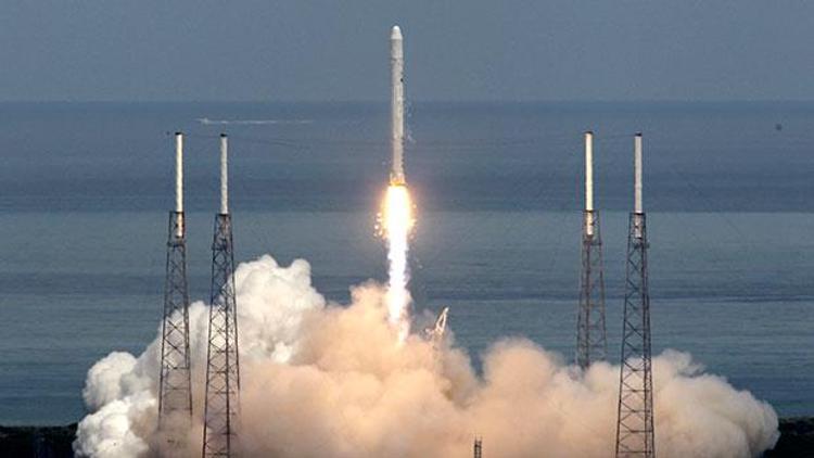 SpaceX, Dragon kargo mekiğini Uluslararası Uzay İstasyonuna yolladı