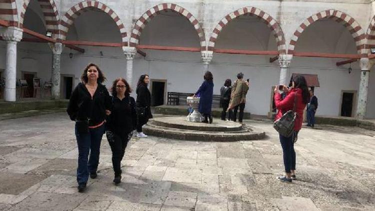 Kadınlar, II. Bayezid Külliyesi Sağlık Müzesini ücretsiz gezdi
