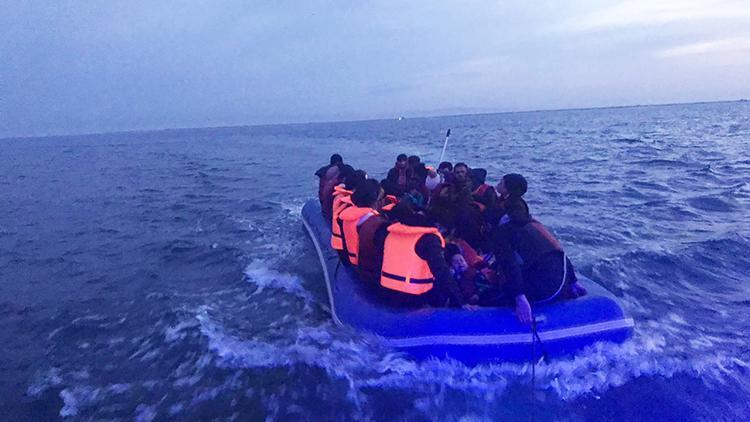 Sahil Güvenlik, Enezde denize açılan 47 göçmeni durdurdu