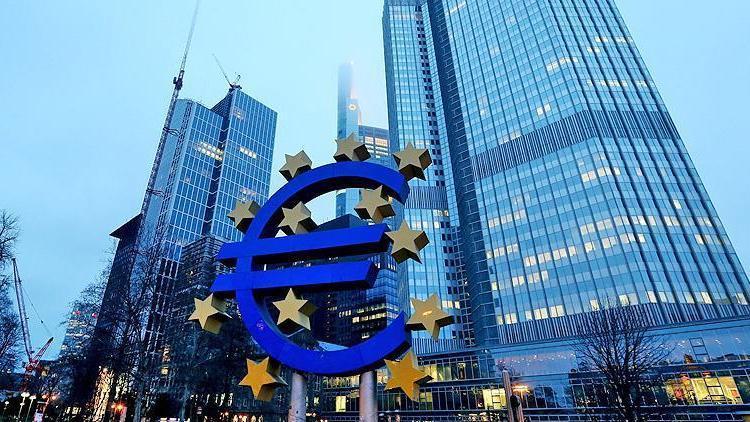 ECB corona virüsle mücadele edecek